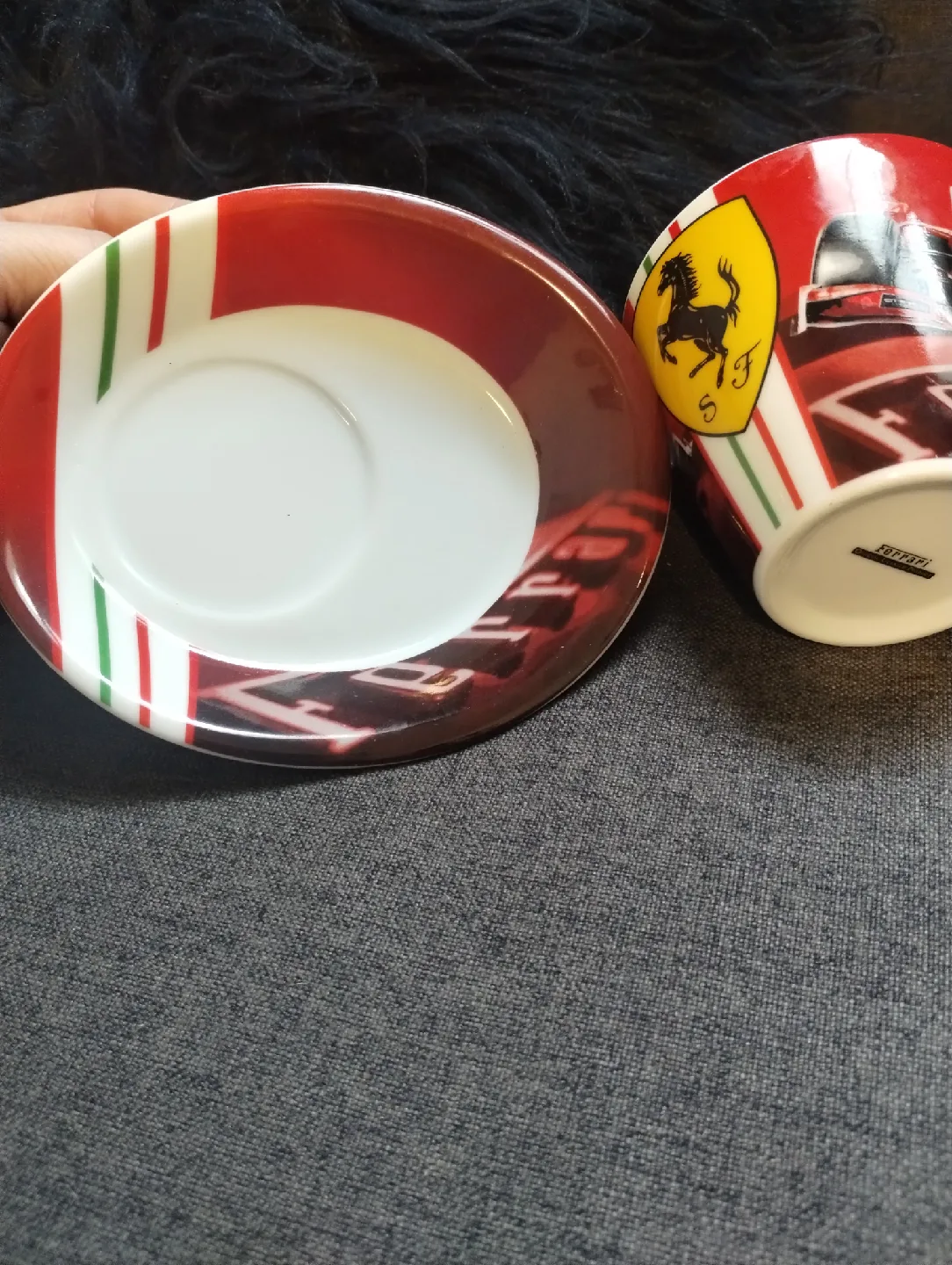 Ferrari Mug and Saucer Set image indicator(7)