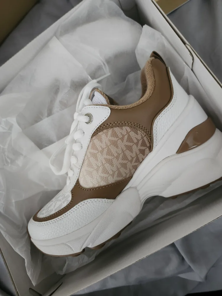 Michael Kors Women's Trainer Size 6.5 image indicator(2)