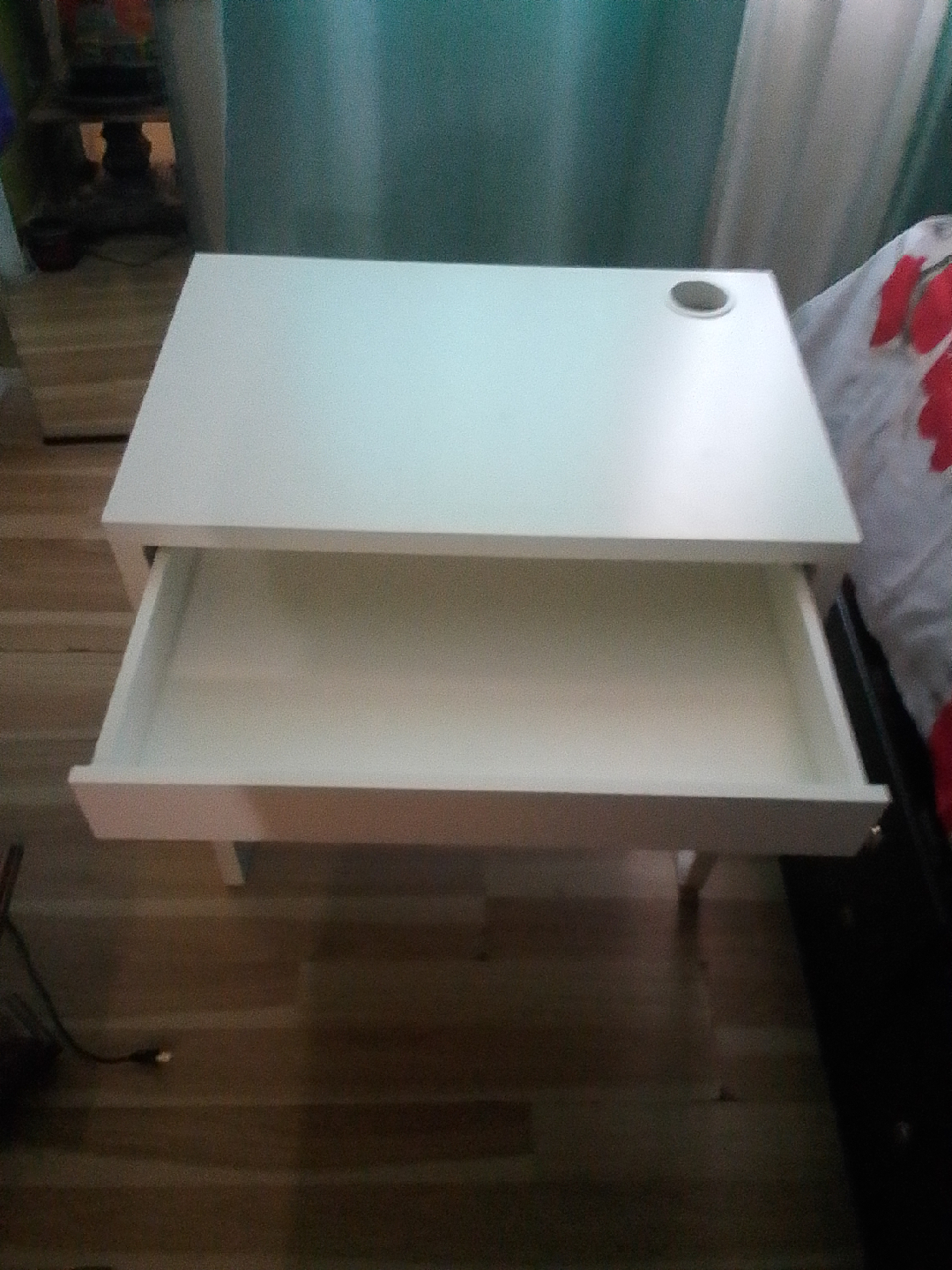 White Desk with Drawer - photo 2