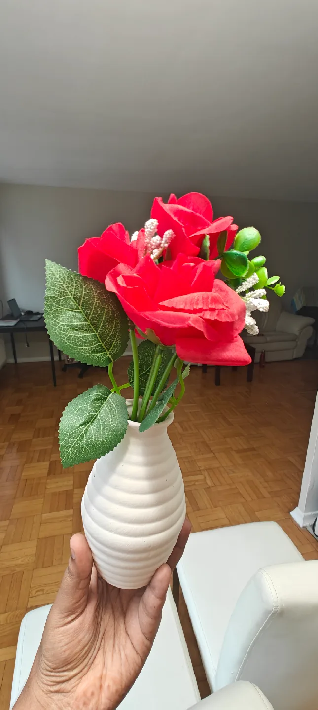 Artificial Red Roses in White Vase image indicator(3)