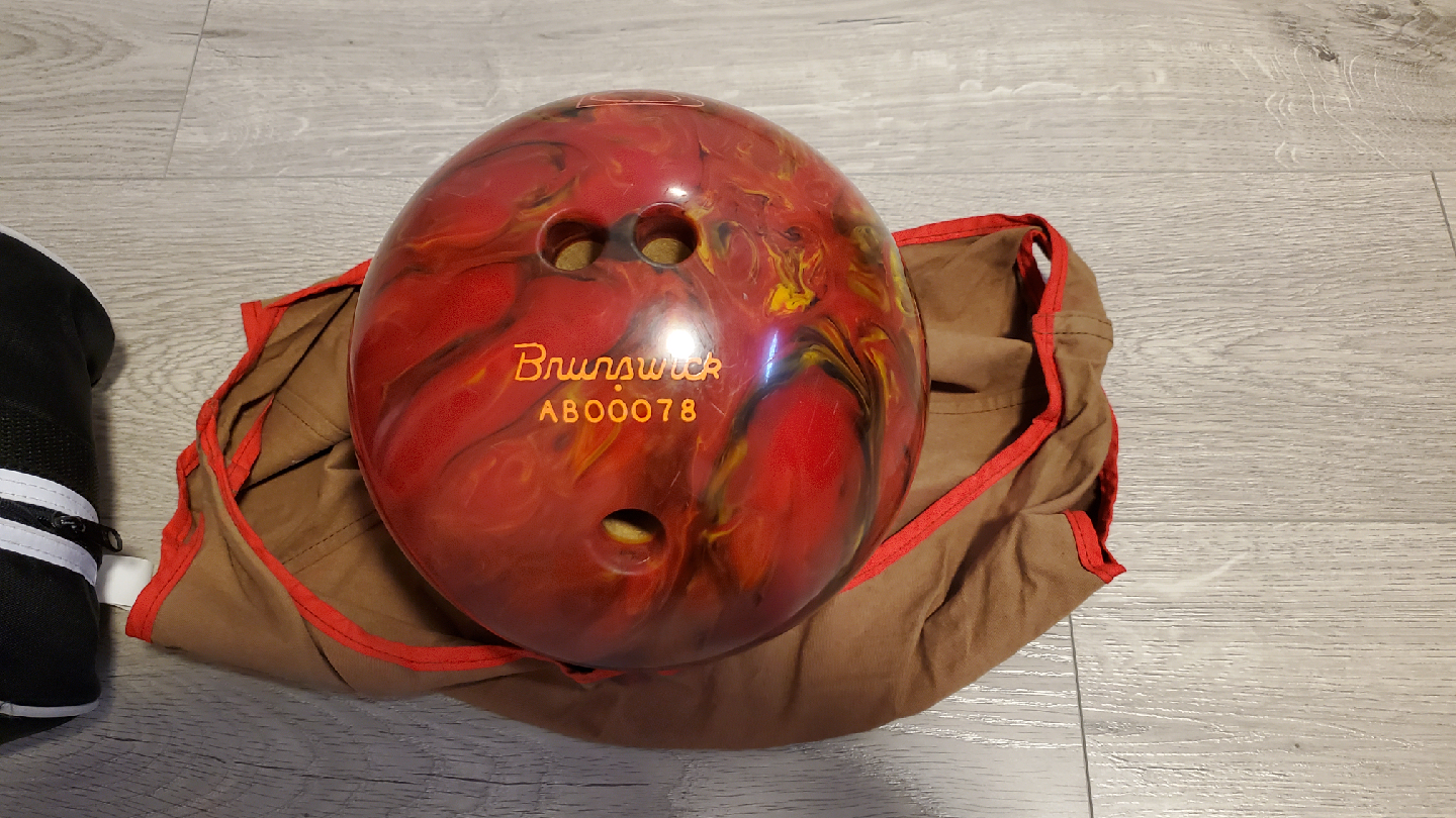 Brunswick Mud Ball Bowling Ball with Bag