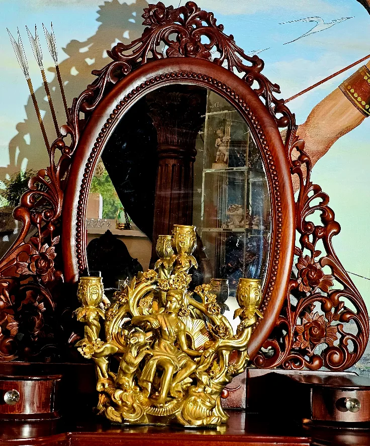 Vintage Gold Candlestick Holder thumbnail