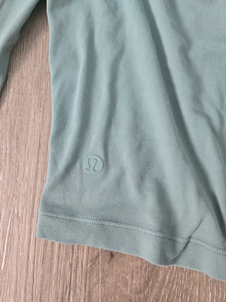 Lululemon Long Sleeve Top, Size S image indicator(3)