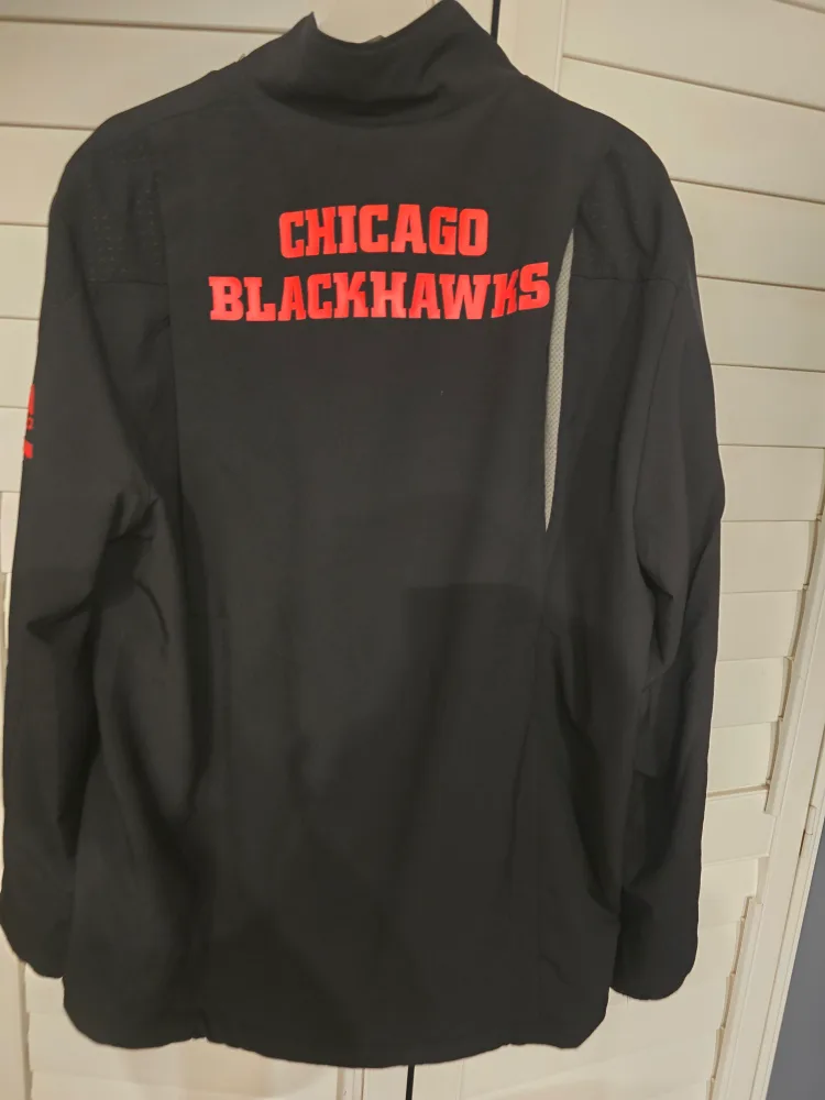 Chicago Blackhawks Bomber Jacket - Size Large image indicator(4)
