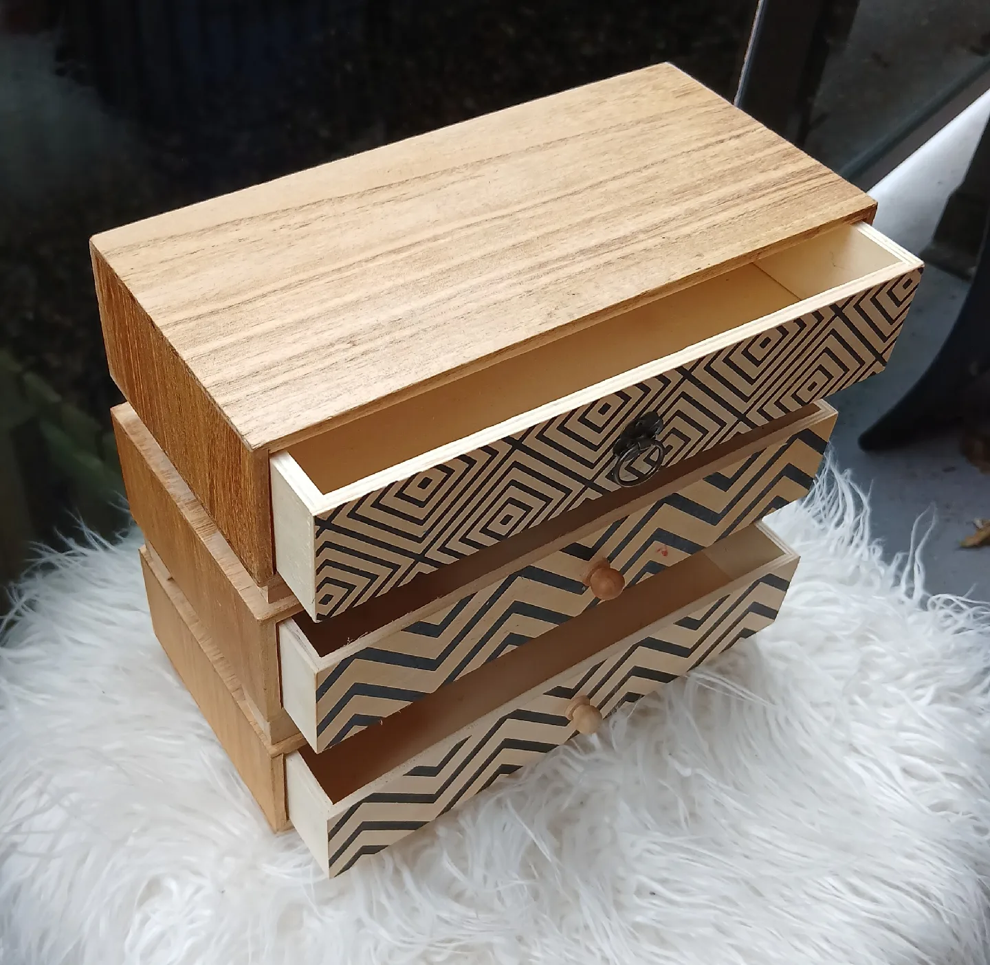 Small Wooden 3-Drawer Storage Unit image indicator(2)