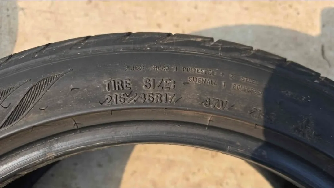 Goodyear Assurance Tire - 215/45R17 image indicator(3)