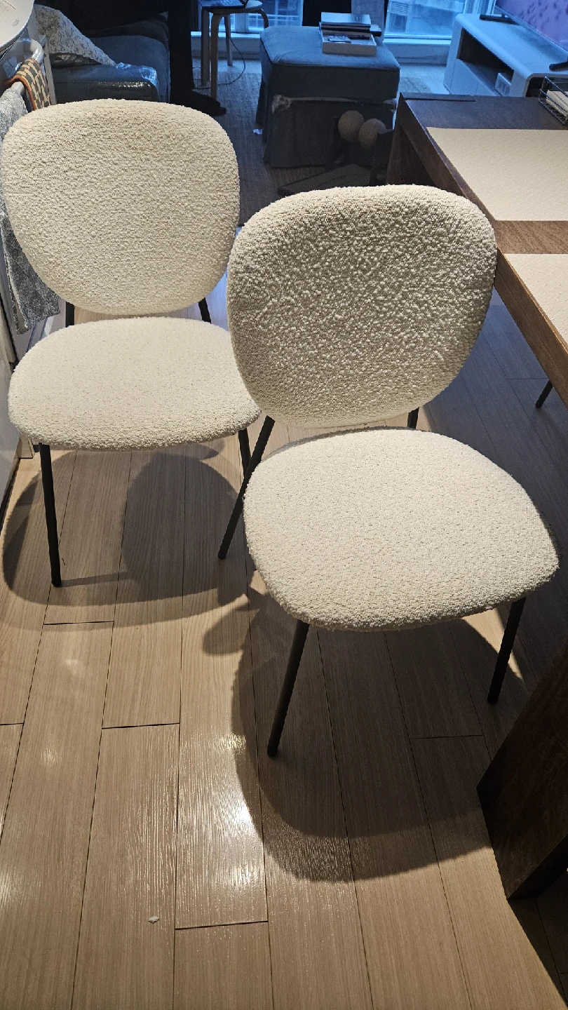 CB2 Blox 63" Rectangular Dining Table with 4 chairs - photo 3