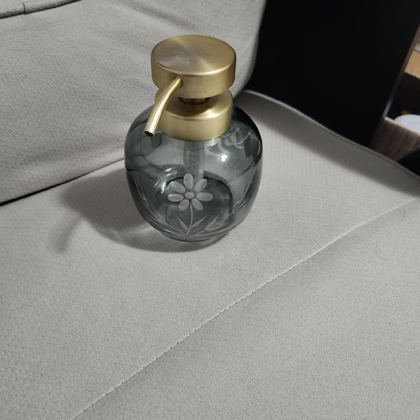 Green gold Glass Soap Dispenser with Floral Design - photo 2