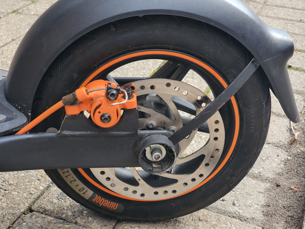 Nonebot F40 Electric Kickscooter ! - photo 2