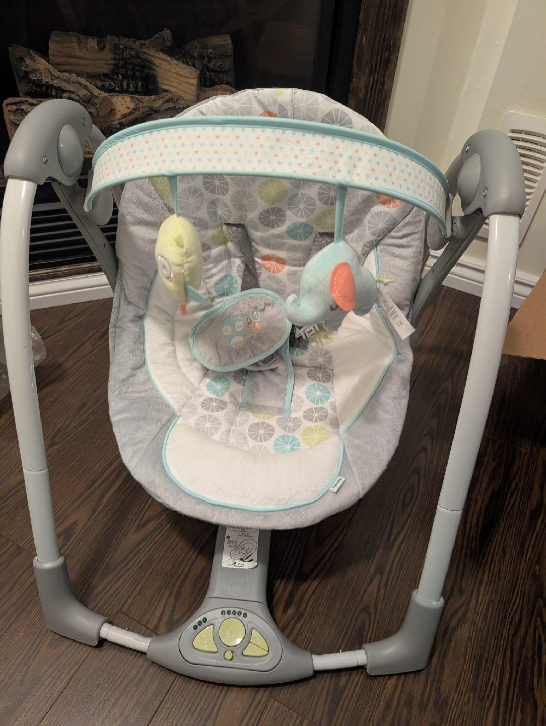 Ingenuity ConvertMe Swing-2-Seat Portable Baby Swing - photo 2