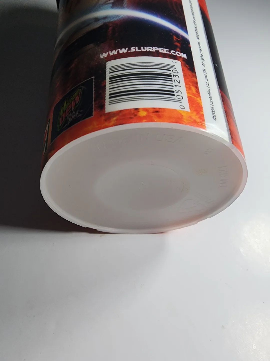 Star Wars Slurpee Cup with Darth Vader Lid image indicator(7)