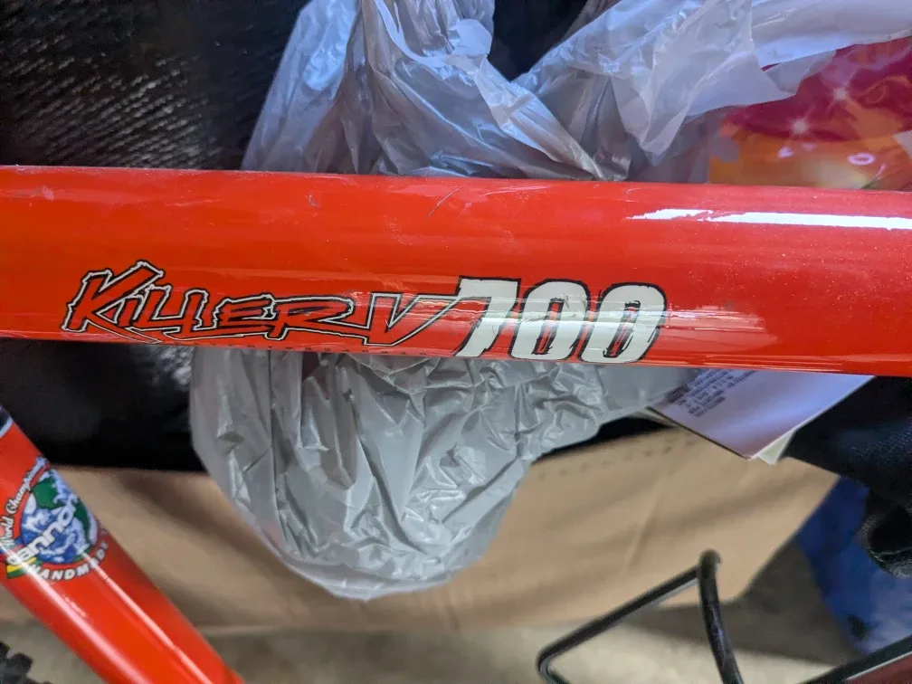 Cannondale 700 Red Mountain Bike - Size Large image indicator(6)