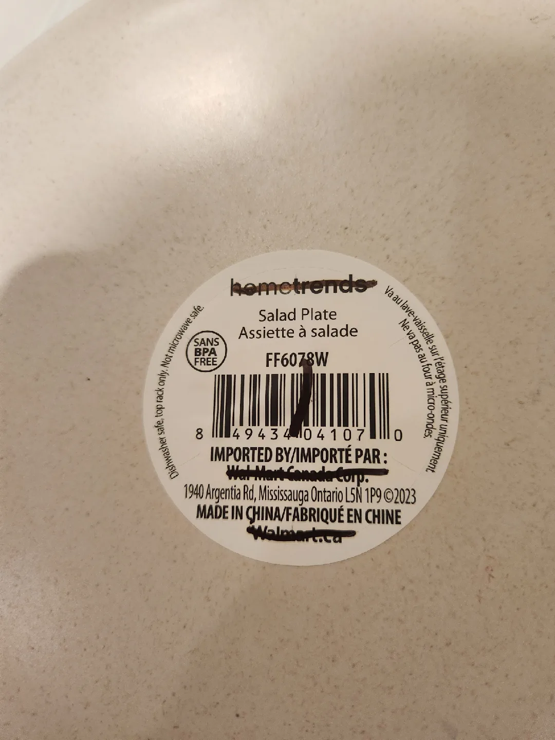 Dinnerware / Dishes (10 Plates total) image indicator(4)