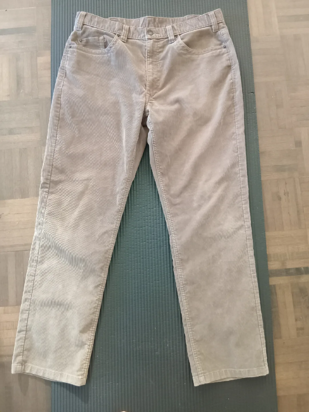 Haggar Corduroy Pants - Size 36x32 thumbnail