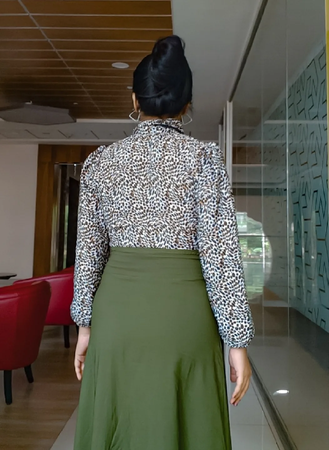 Leopard Print Long Sleeve Crop Top image indicator(7)