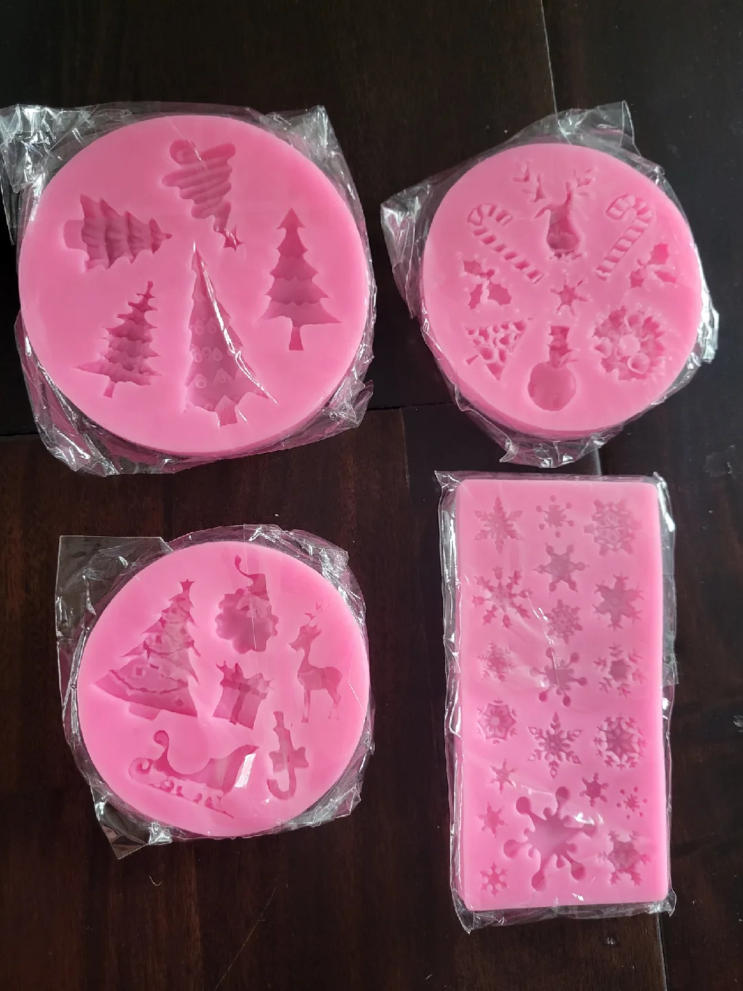 Christmas Themed Silicone Molds - New thumbnail