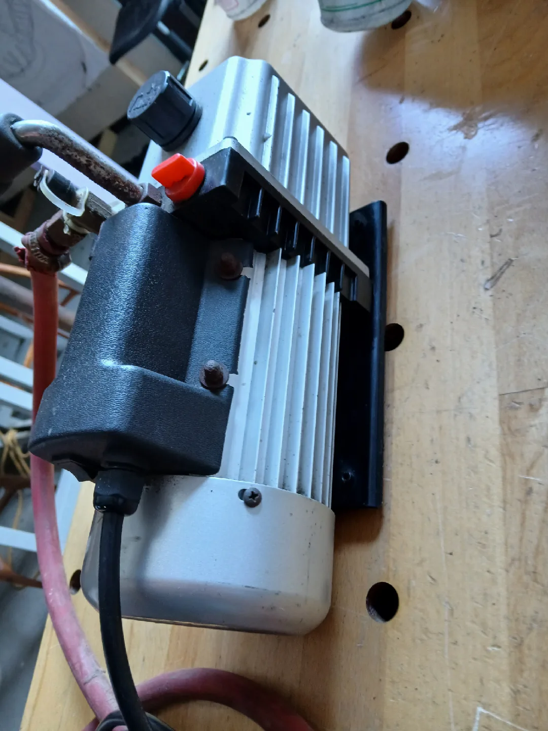 Pittsburgh 3 CFM Two-Stage Vacuum Pump – Used image indicator(4)