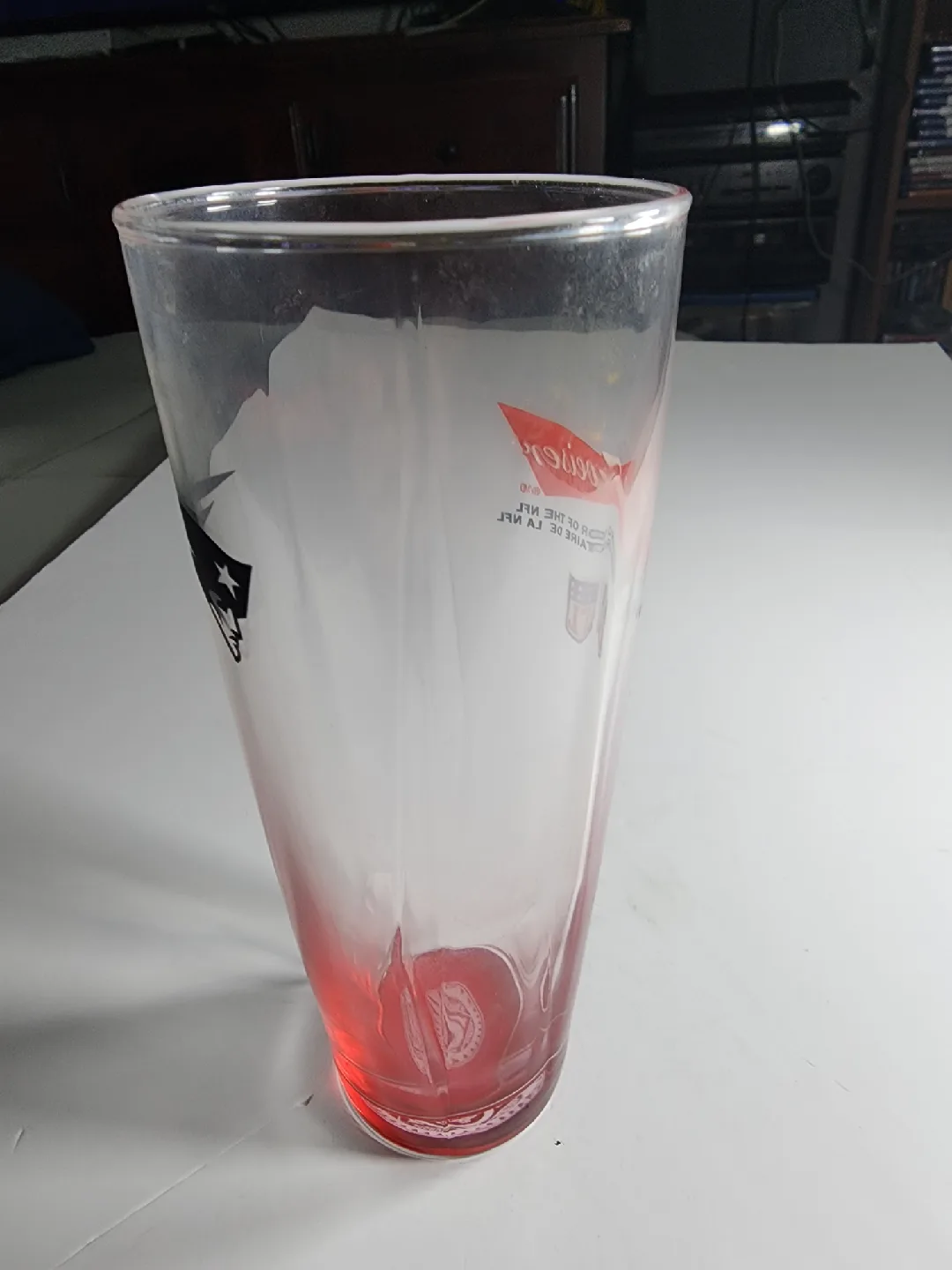 Budweiser NFL Patriots Pint Glass image indicator(6)