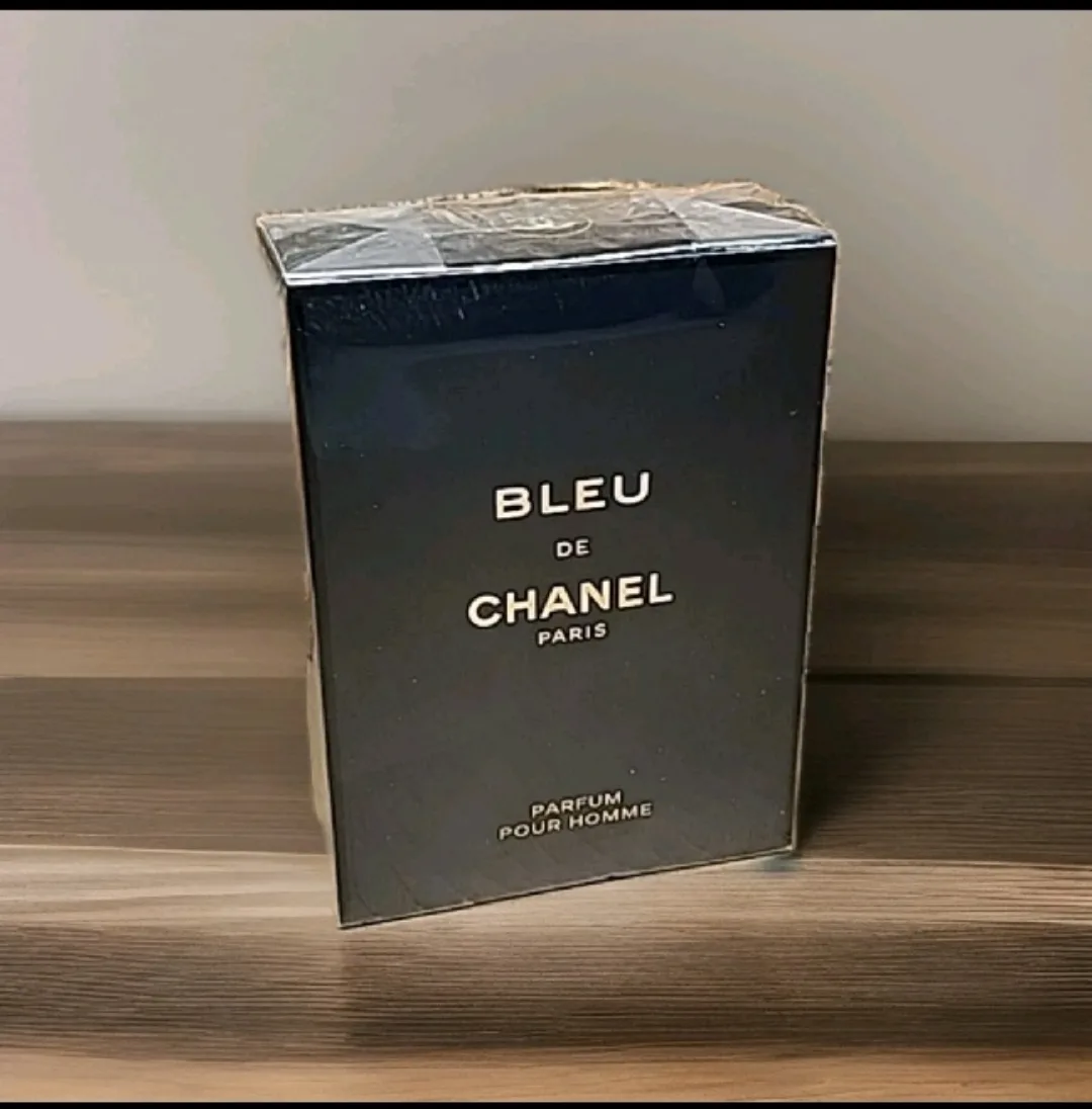 Bleu de Chanel Paris Parfum image indicator(3)