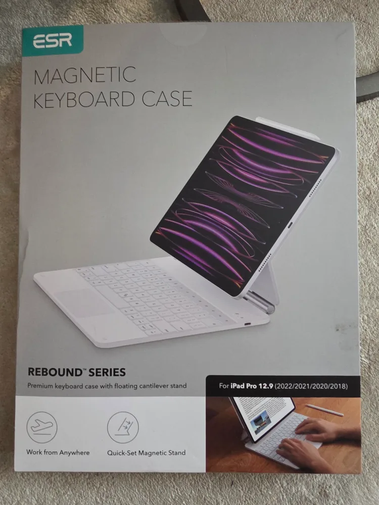 ESR Rebound Magnetic Keyboard Case for iPad Pro 12.9 - NEW
