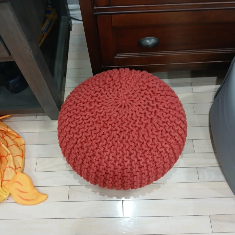 Coral Knitted Pouf