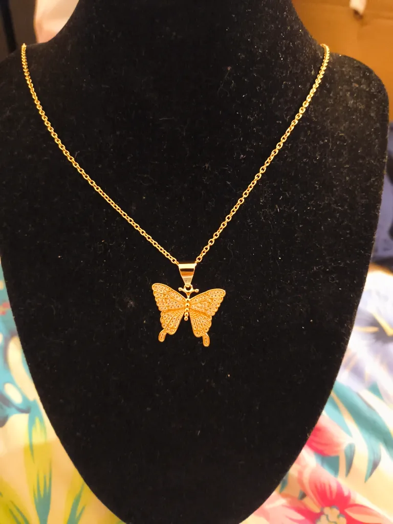 Gold Butterfly Pendant Necklace image indicator(2)