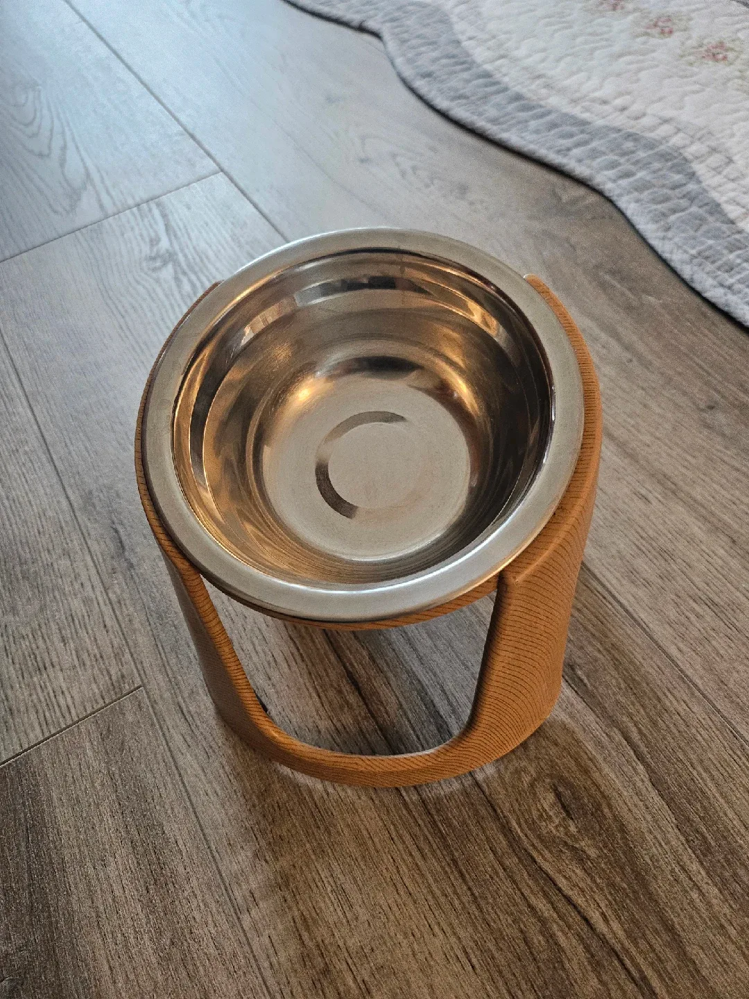 Elevated Pet Bowl - Stainless Steel image indicator(2)