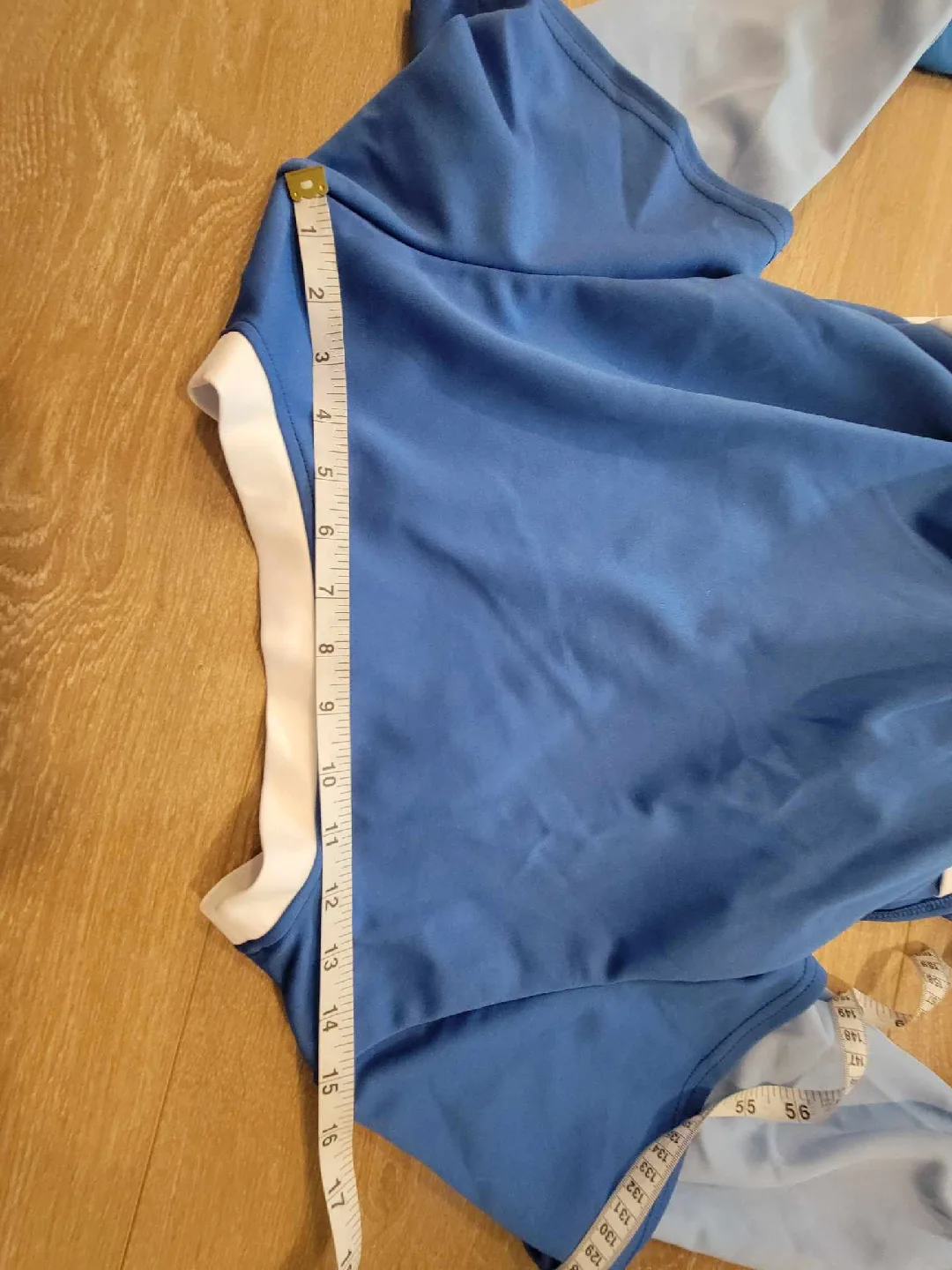 The Last Airbender Adult Katara Halloween Costume (Size M) image indicator(4)