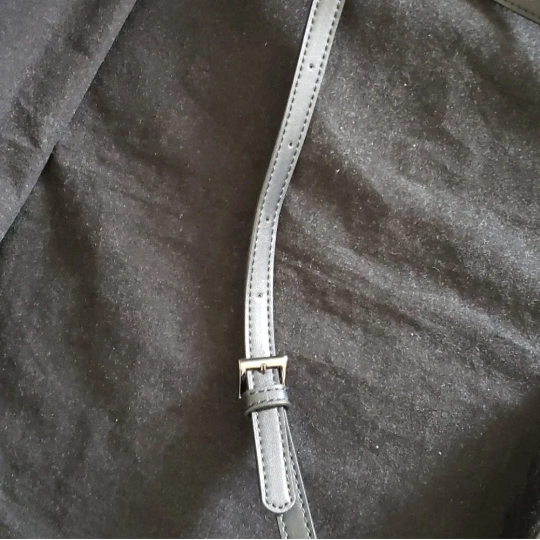 Black Floral Embroidered Crossbody Bag image indicator(4)