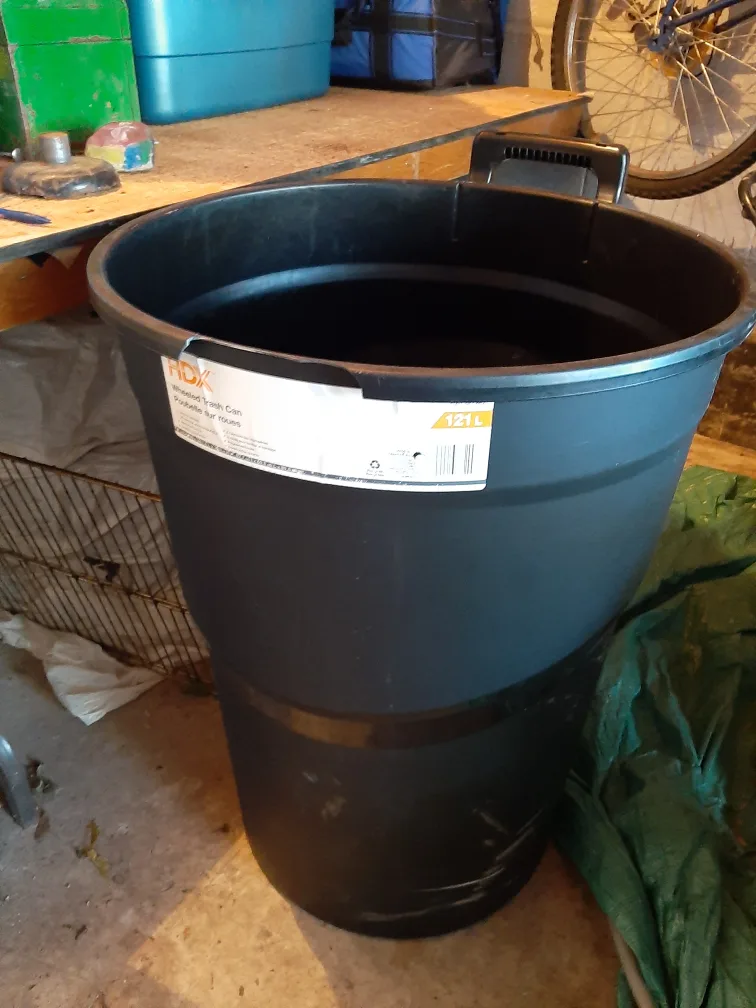 RDX Wheeled Trash Can - 121L thumbnail