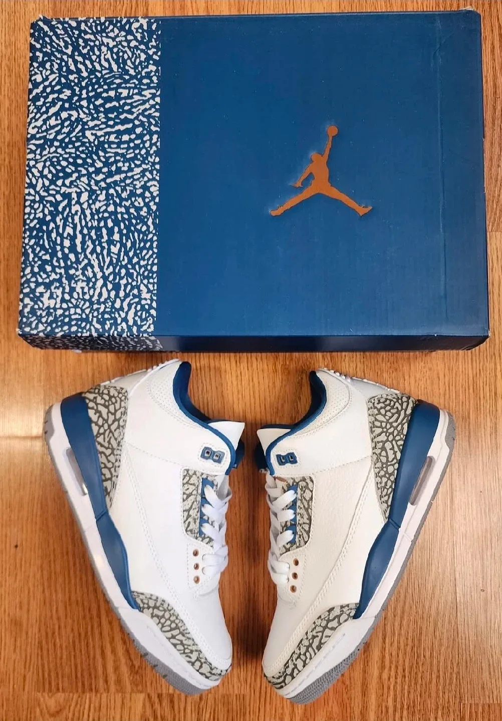 Air Jordan 3 Retro 'Racer Blue' Size 7 image indicator(3)