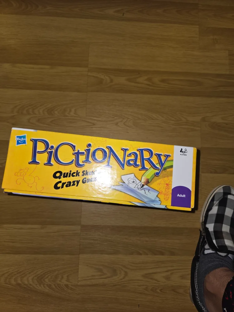 Pictionary Board Game image indicator(3)
