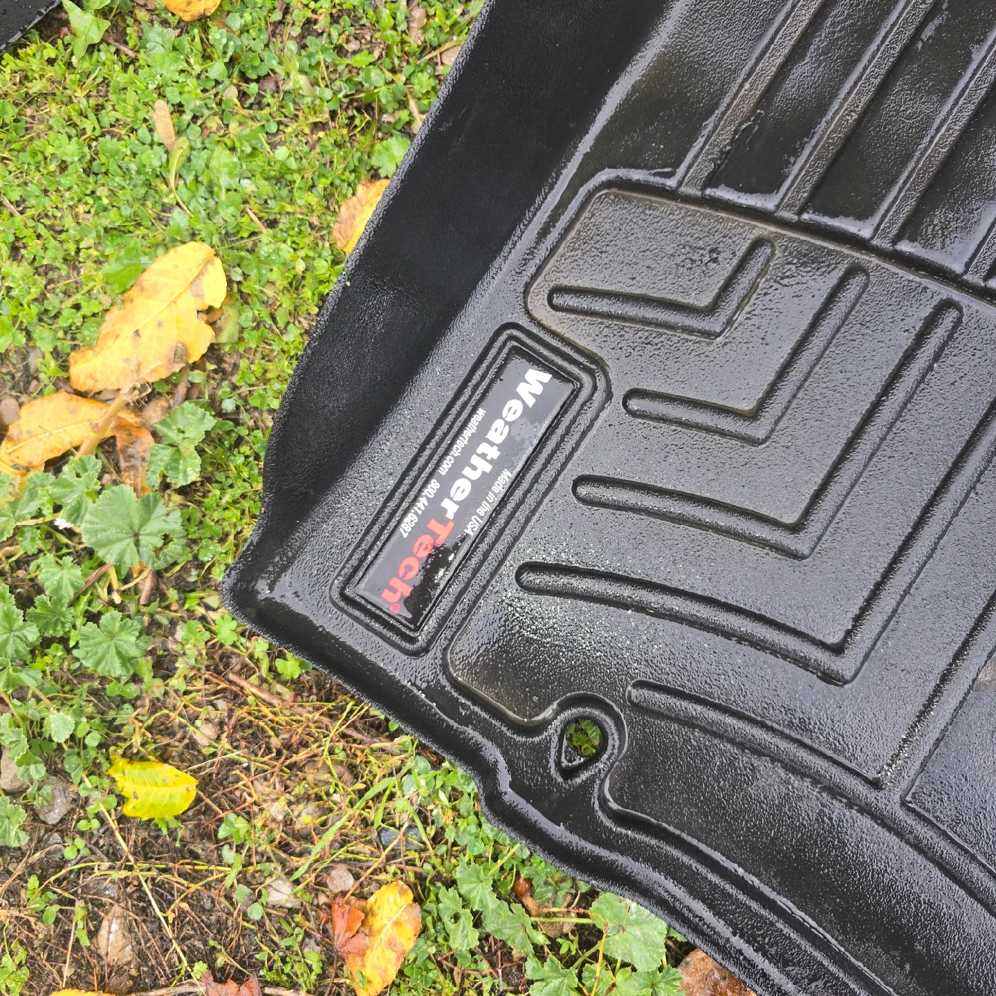WeatherTech Floor Mats image indicator(5)