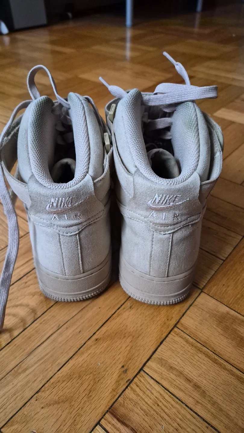 Billie eilish. Nike Air Force 1 High Utility 2.0 image indicator(2)