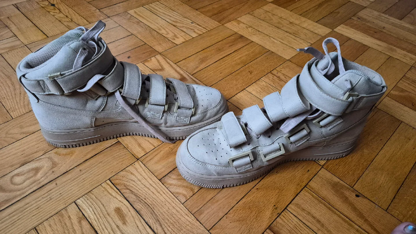 Billie eilish. Nike Air Force 1 High Utility 2.0 image indicator(3)