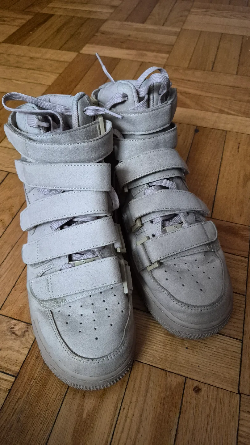 Billie eilish. Nike Air Force 1 High Utility 2.0 image indicator(4)