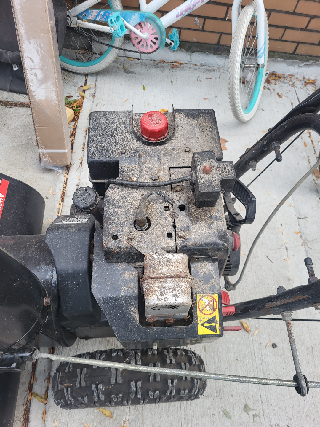 Spirit 8HP Snowthrower