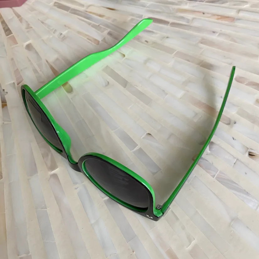 TD Bank Sunglasses NEW image indicator(3)