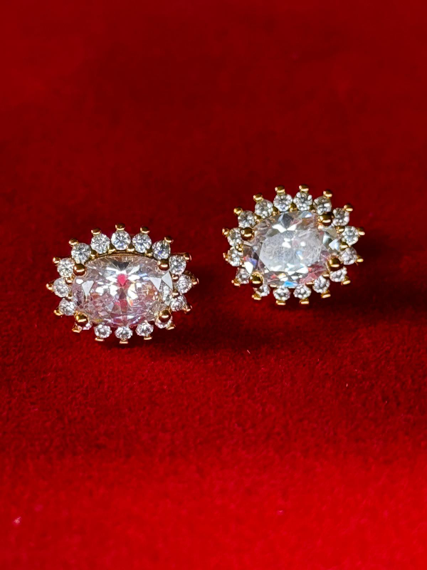 Oval Gemstone Gold Plated Stud Earrings - photo 3