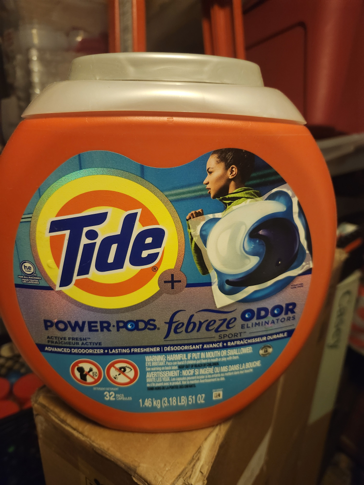 Tide Power Pods with Febreze Odor Eliminators