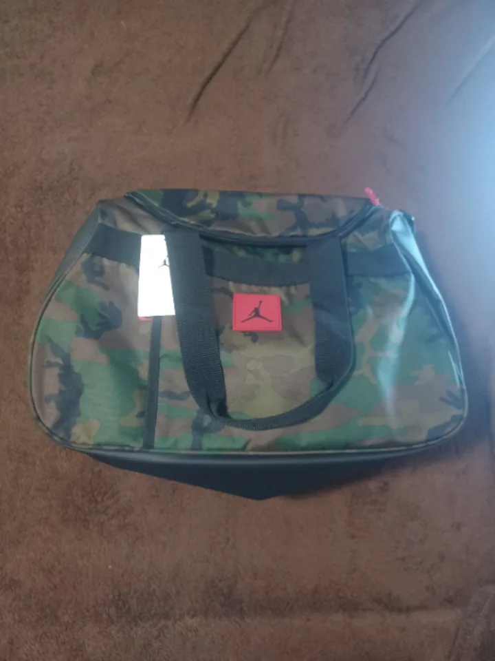 Jordan essential duffle bag