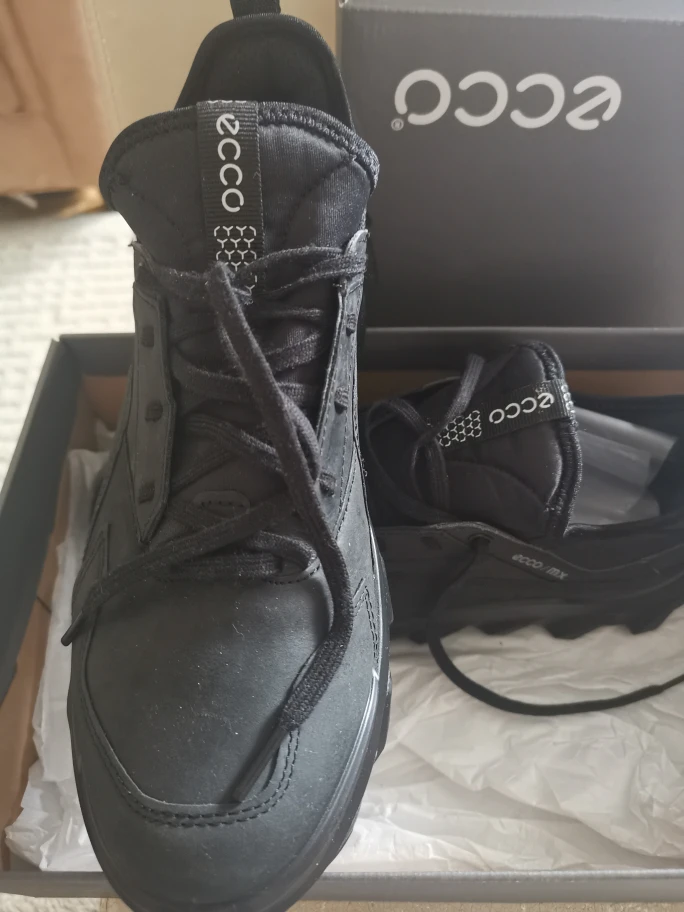 brand new ECCO MX W Low Black Shoes US 9-9.5 - photo 2