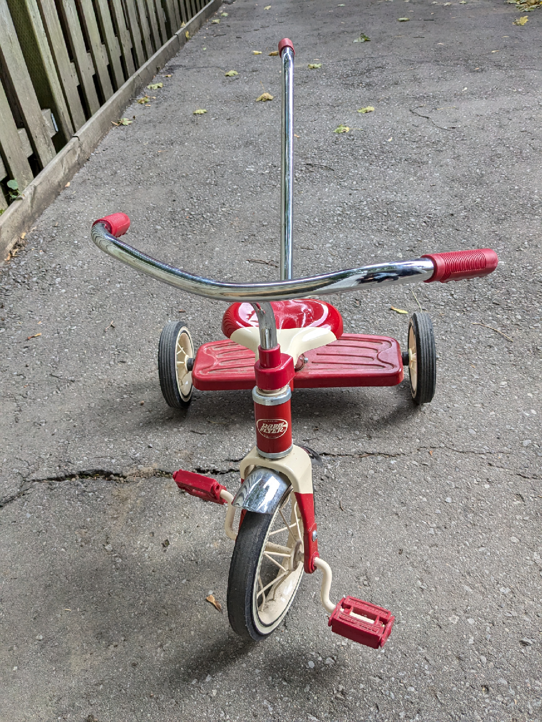Radio Flyer Push & Steer Red Tricycle - photo 2