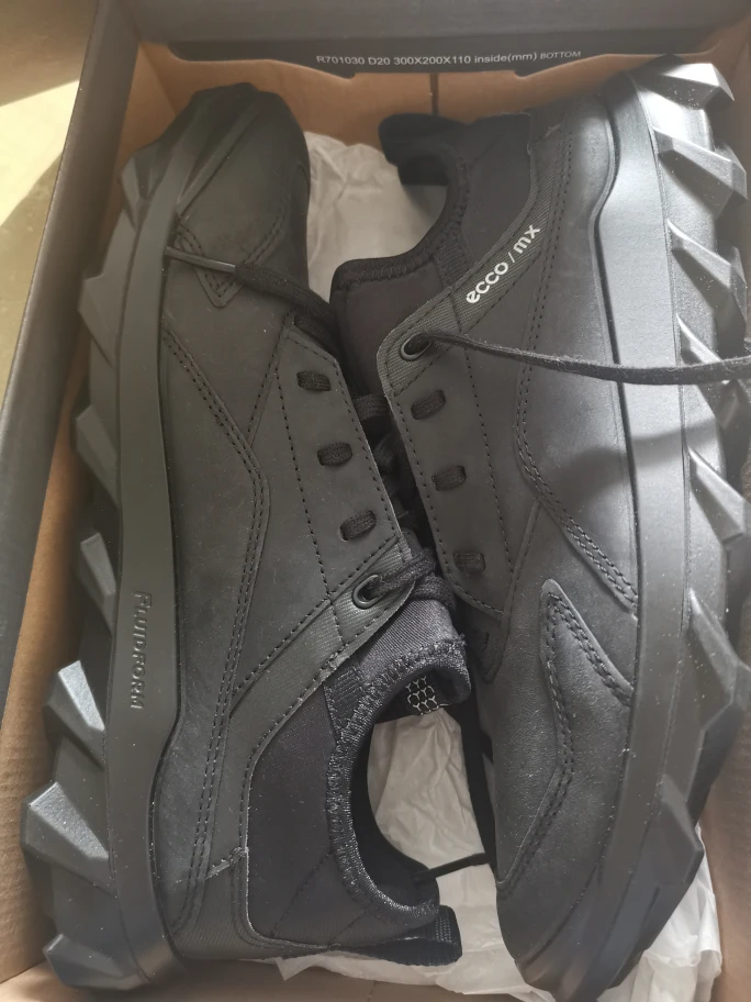 brand new ECCO MX W Low Black Shoes US 9-9.5 - photo 3