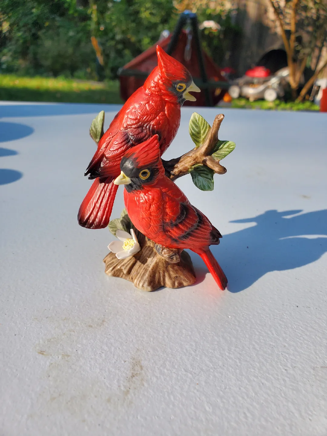 Cardinal Bird Figurine thumbnail