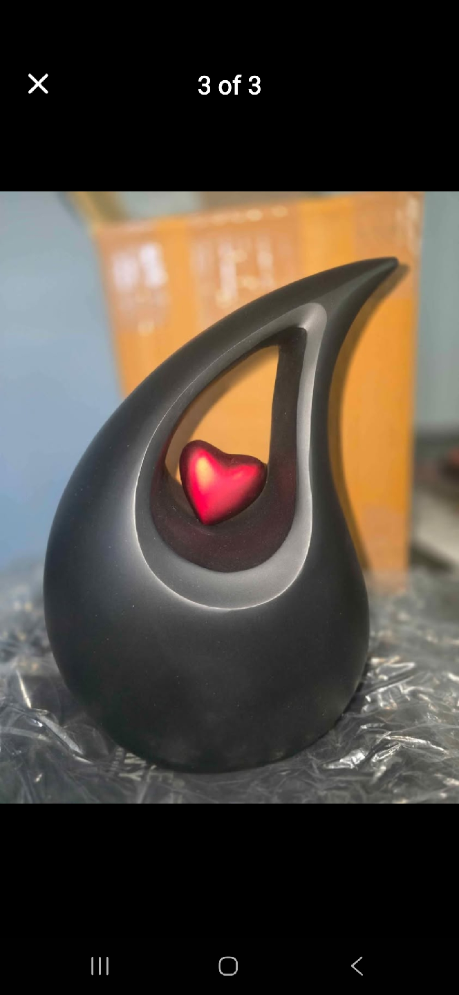 KeepsakeCompanyStore Premium Matt Black Urn