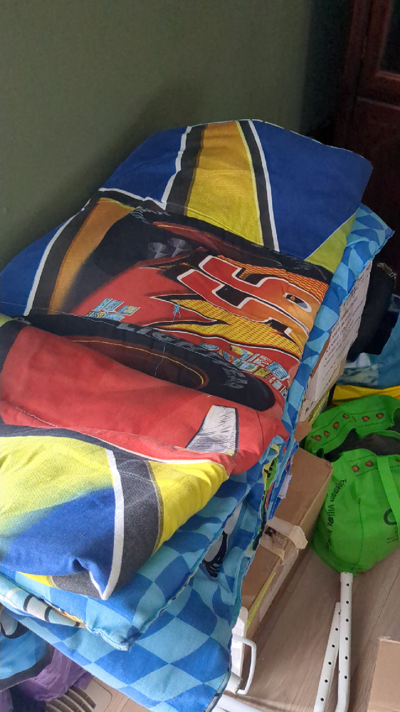 Kids' Lightning McQueen & Thomas the Train Bedding Set - photo 2