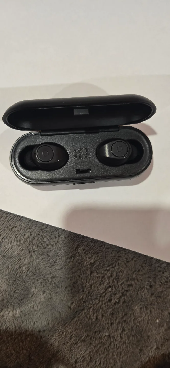 iQ Wireless Earbuds - Black image indicator(2)