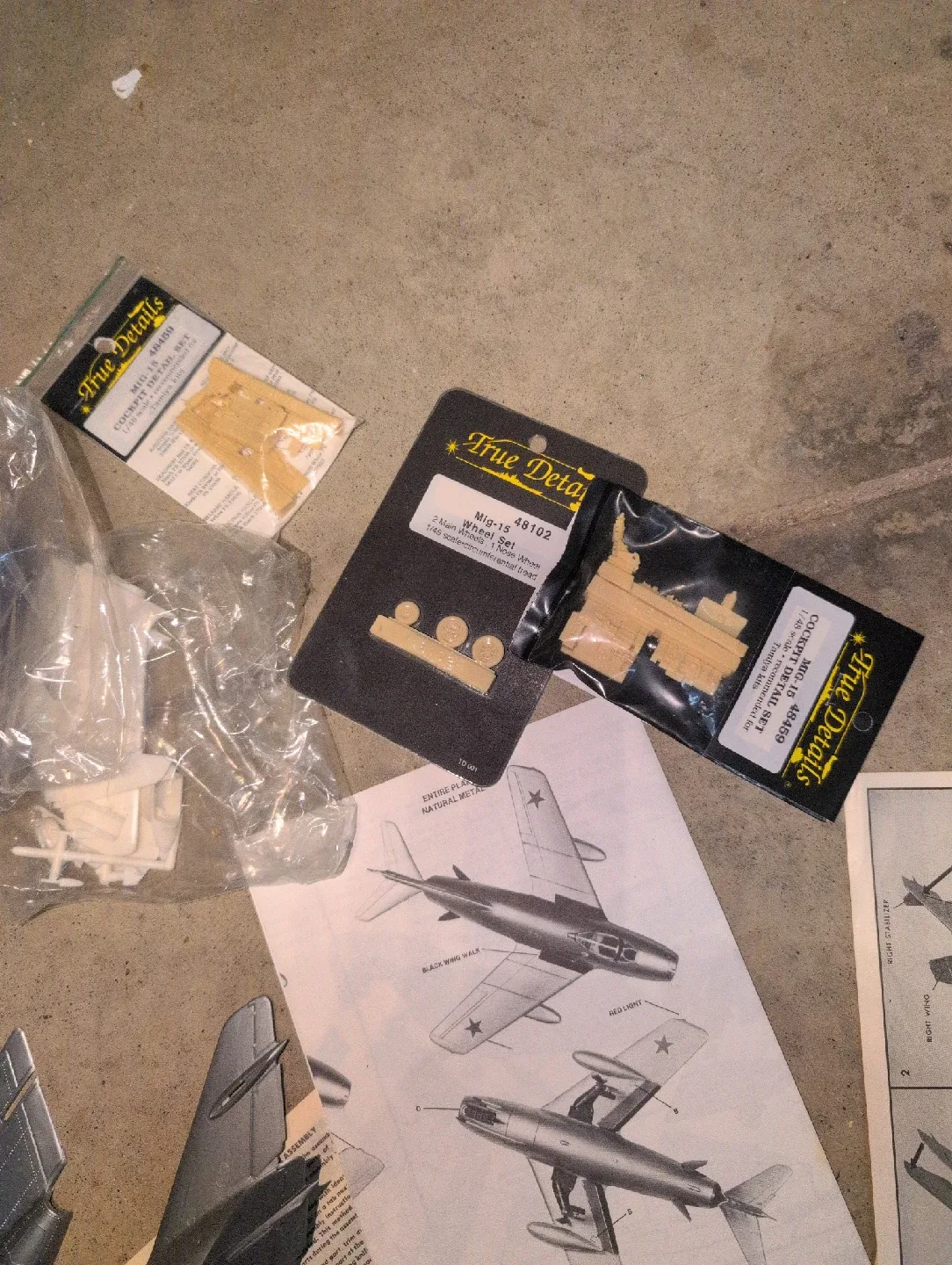 Vintage Model Airplane Kits - Century & MIG image indicator(7)