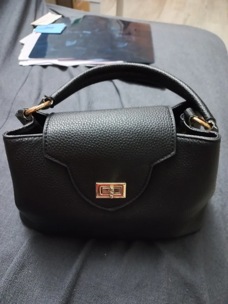 Black Handbag image indicator(5)